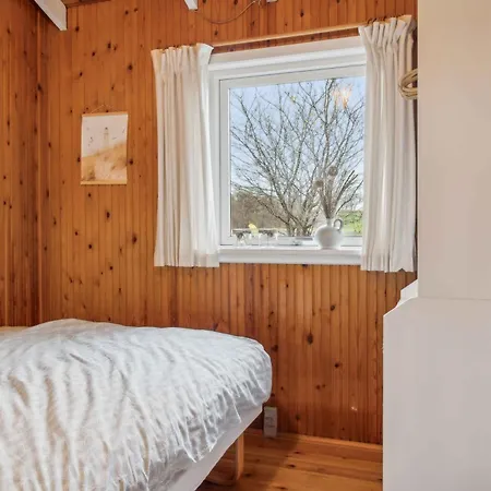 Idyllic Family Summer House 75 Meters From Coast * Gorlev