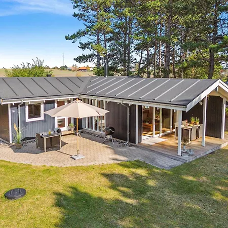 Idyllic Family Summer House 75 Meters From Coast * Gorlev