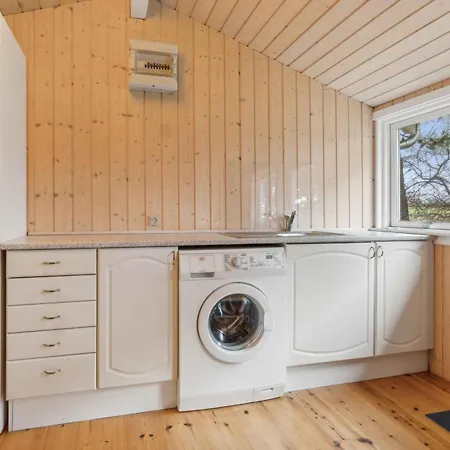 Idyllic Family Summer House 75 Meters From Coast Casa vacanze
