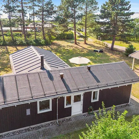 Idyllic Family Summer House 75 Meters From Coast 펜션 Gorlev